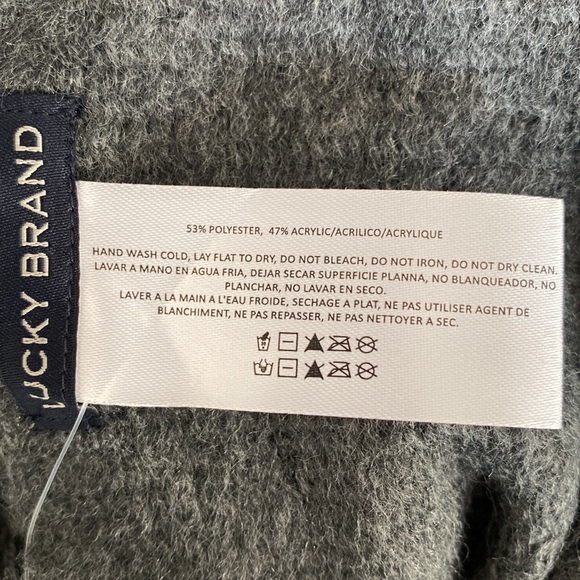 Lucky Brand large scarf wrap charcoal grey tassels unisex NWT cozy soft - Picture 4 of 4